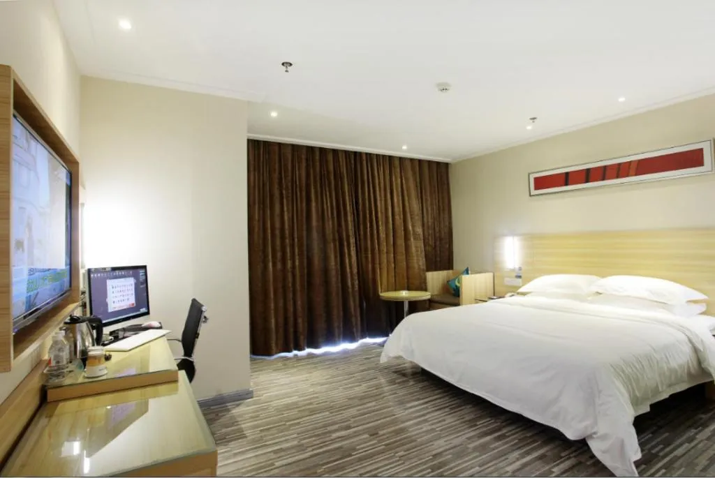 Bed in City Comfort Inn Liuzhou Chengzhong Wanda Plaza