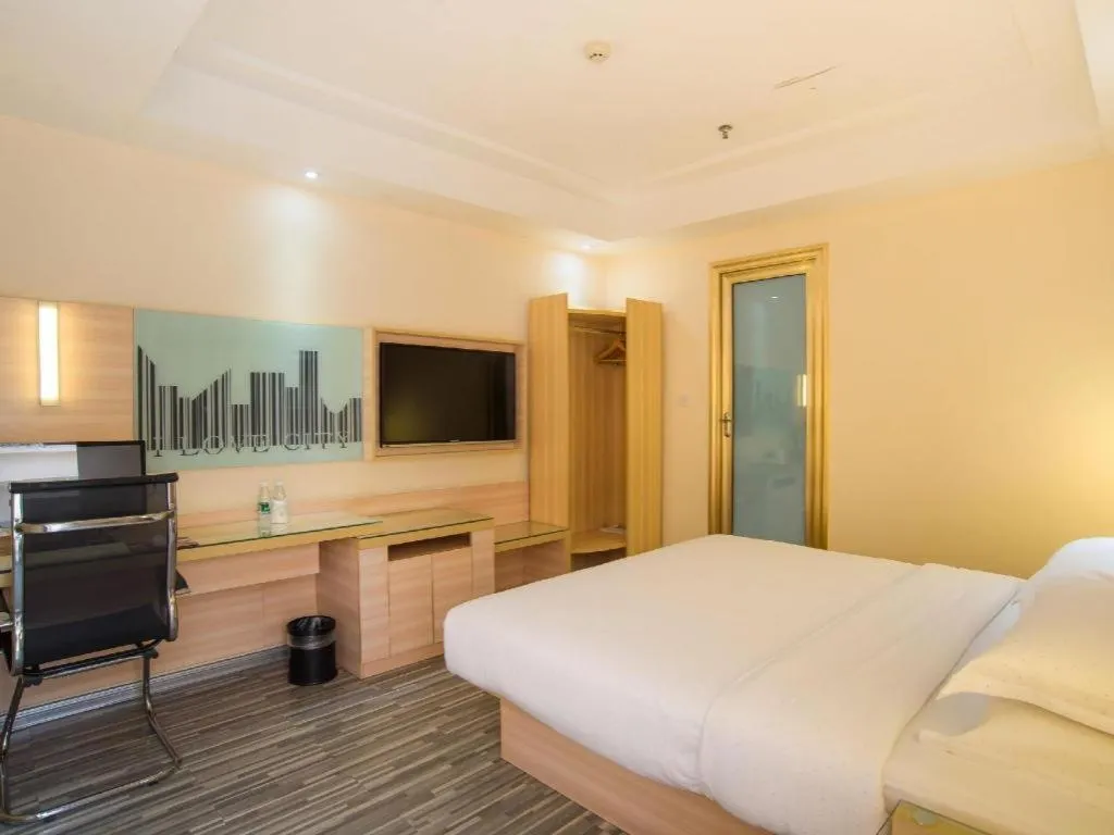 Bed in City Comfort Inn Liuzhou Chengzhong Wanda Plaza