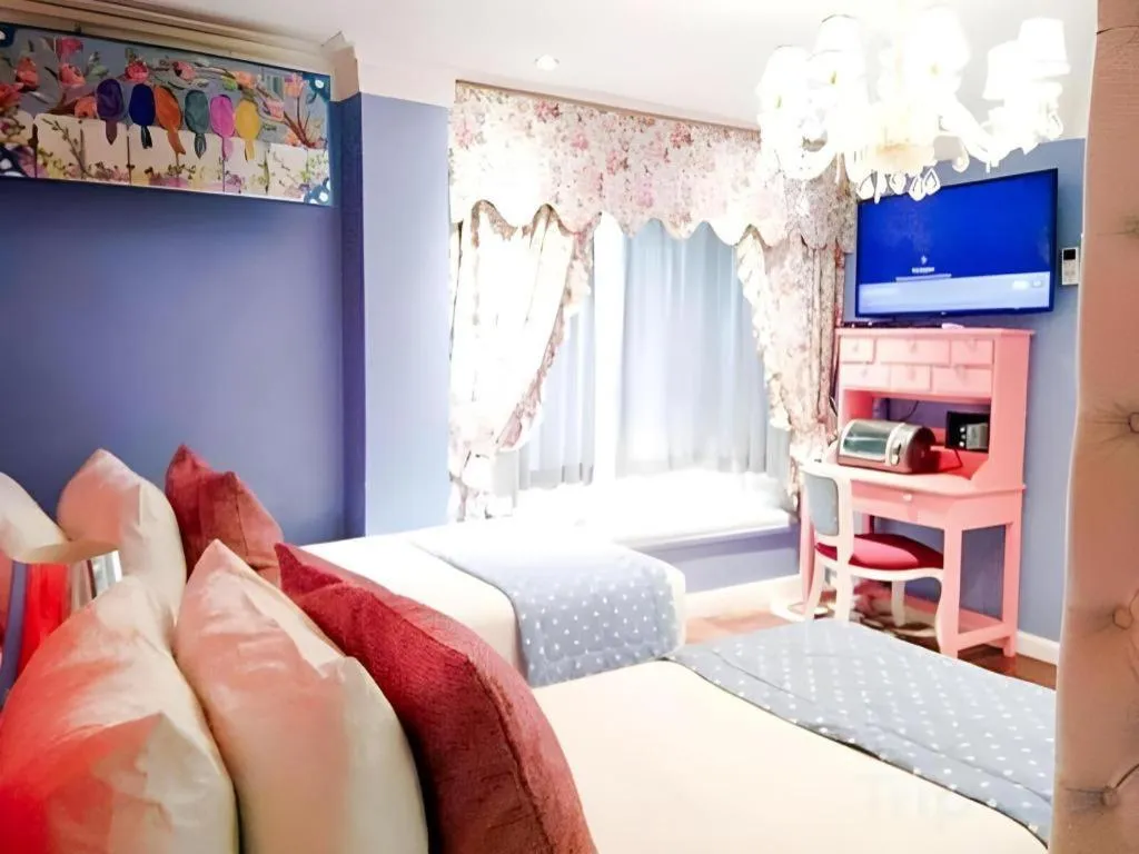 Bed in Kamiseta Hotel