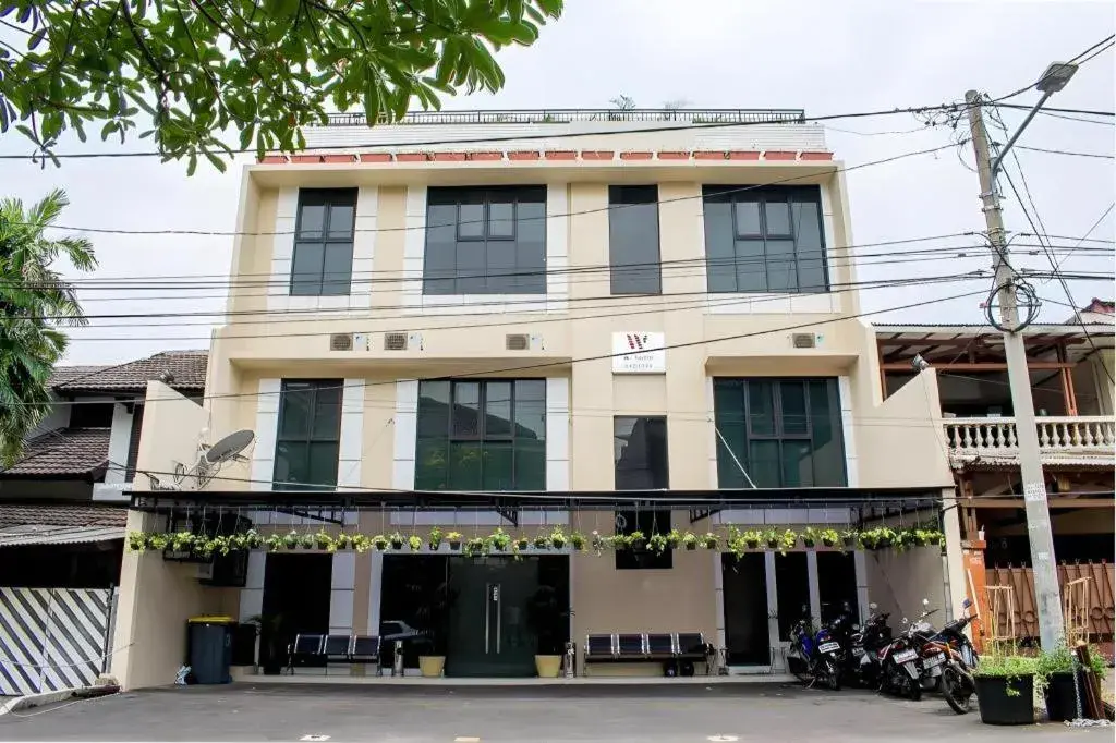 Grey House Tebet Grey House Tebet