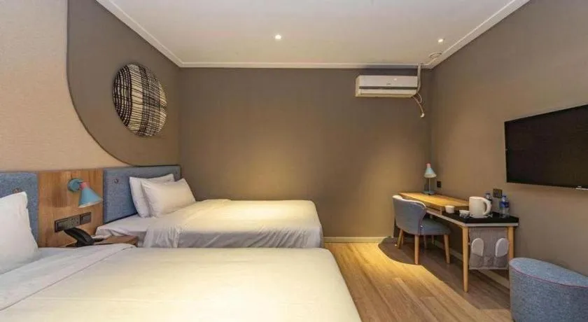 Bed in Home Inn Neo Shanghai Railway Station