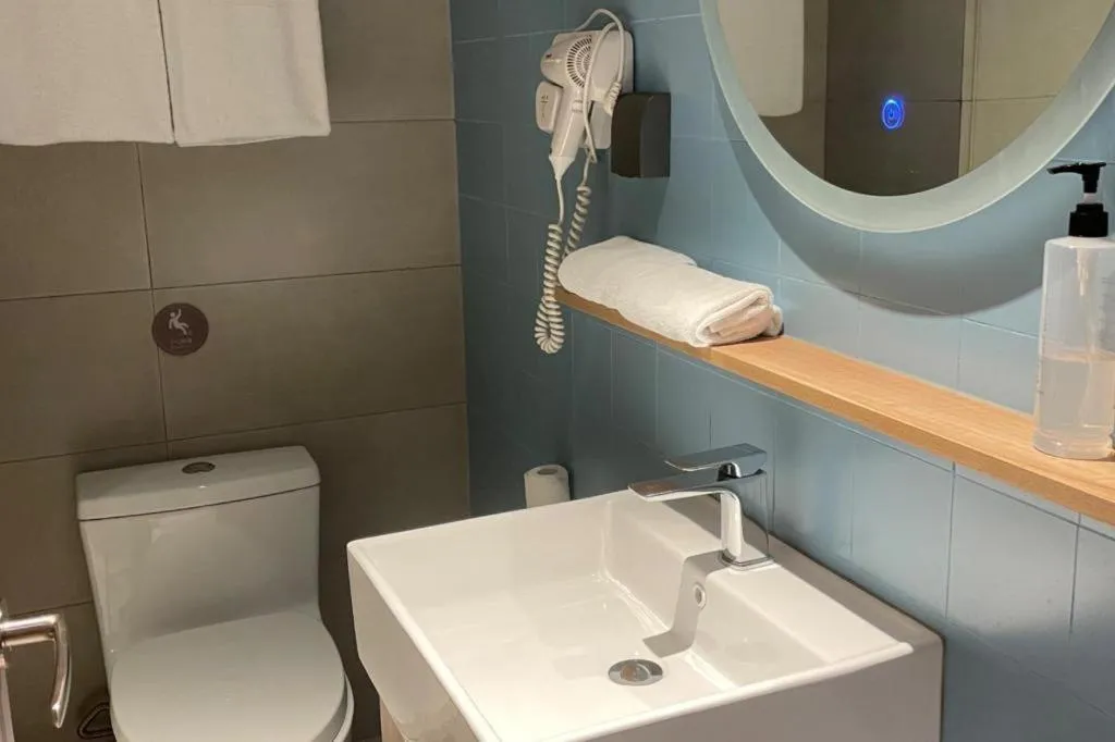 Home Inn Neo Shanghai Railway Station