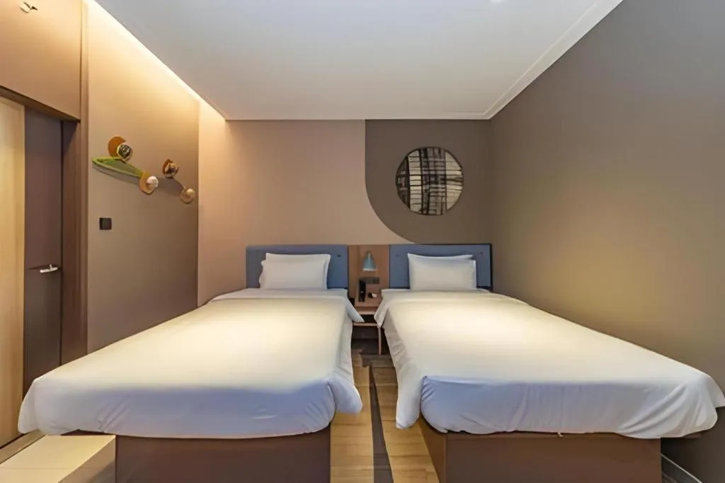 Bed in Home Inn Neo Shanghai Railway Station