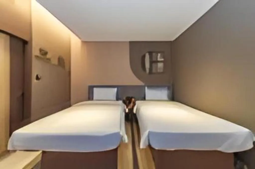 Bed in Home Inn Neo Shanghai Railway Station