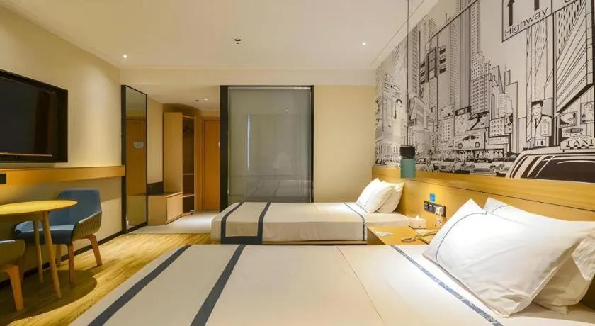 Bed in City Comfort Inn Wuhan Hanyang Street Caidian Square Metro Station