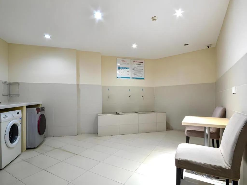 City Comfort Inn Wuhan Hanyang Street Caidian Square Metro Station