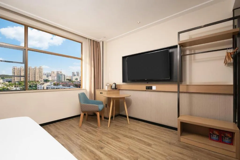 Bed in City Comfort Inn Wuhan Hanyang Street Caidian Square Metro Station