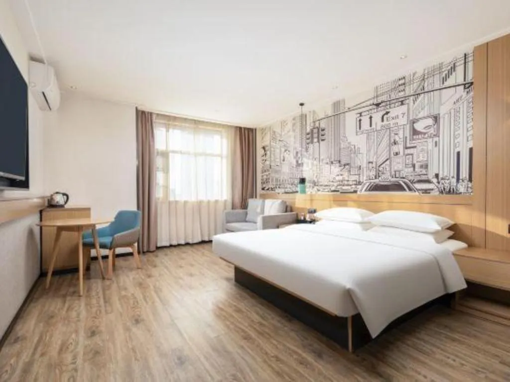 Bed in City Comfort Inn Wuhan Hanyang Street Caidian Square Metro Station