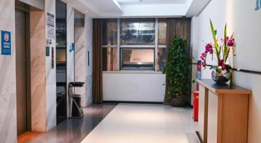 City Comfort Inn Wuhan Hanyang Street Caidian Square Metro Station