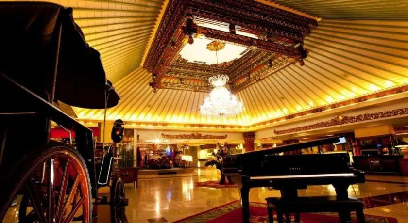 Kartika Chandra Hotel