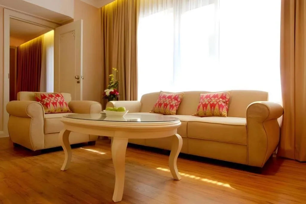 Kartika Chandra Hotel