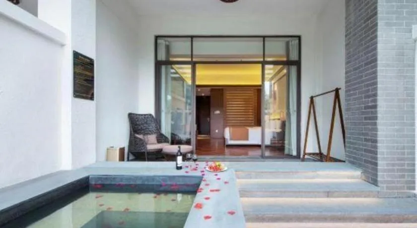 LN Dongfang Hot Spring Resort