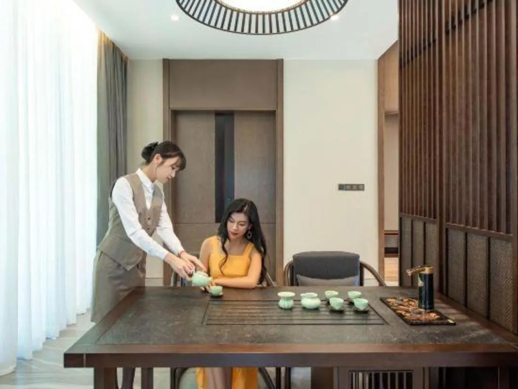 LN Dongfang Hot Spring Resort