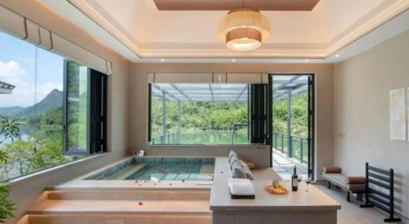 LN Dongfang Hot Spring Resort