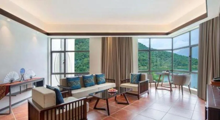 LN Dongfang Hot Spring Resort