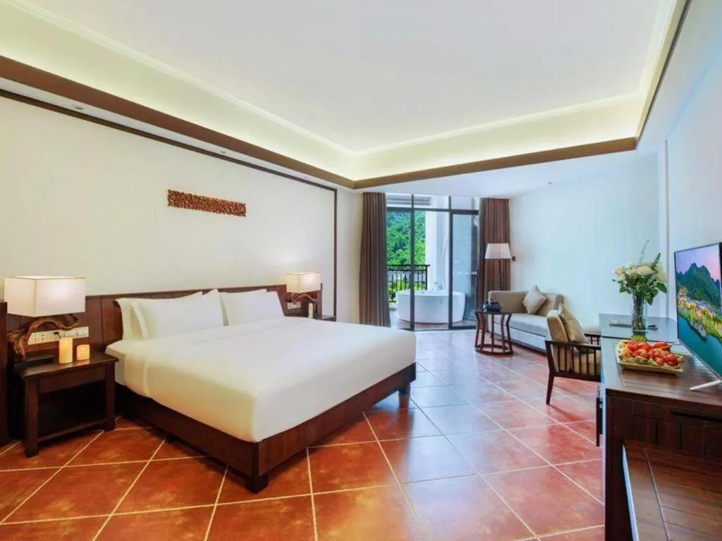 Bed in LN Dongfang Hot Spring Resort