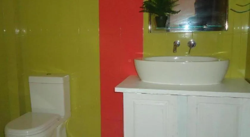 Bridge Hotel Negombo