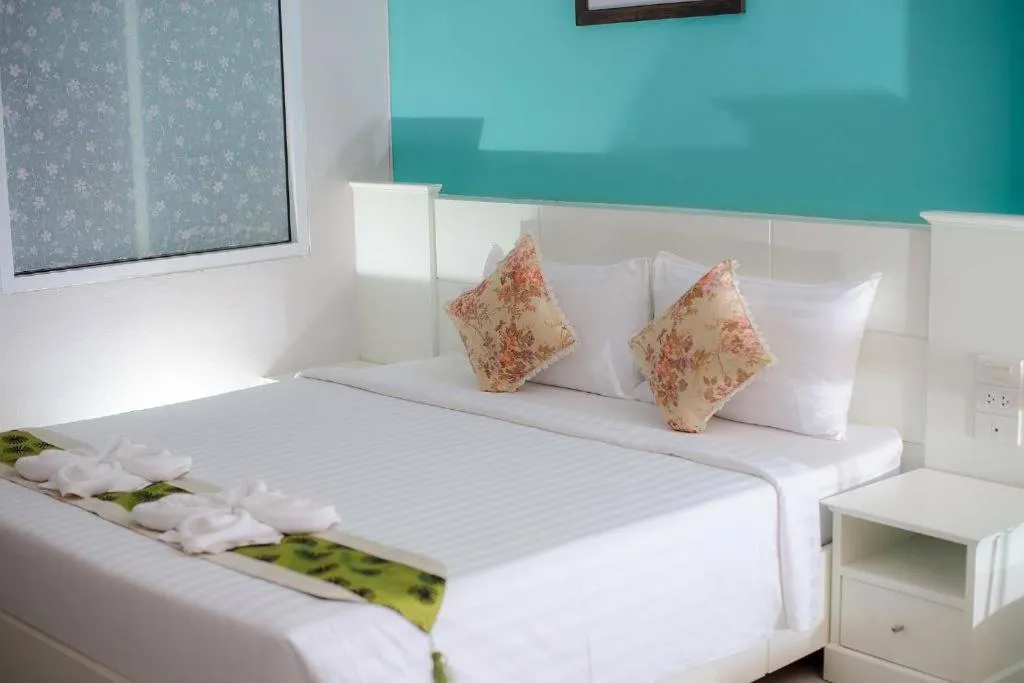 Bed in Waenpetch place Hotel