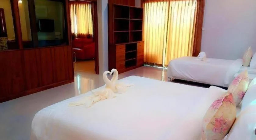 Bed in Waenpetch place Hotel