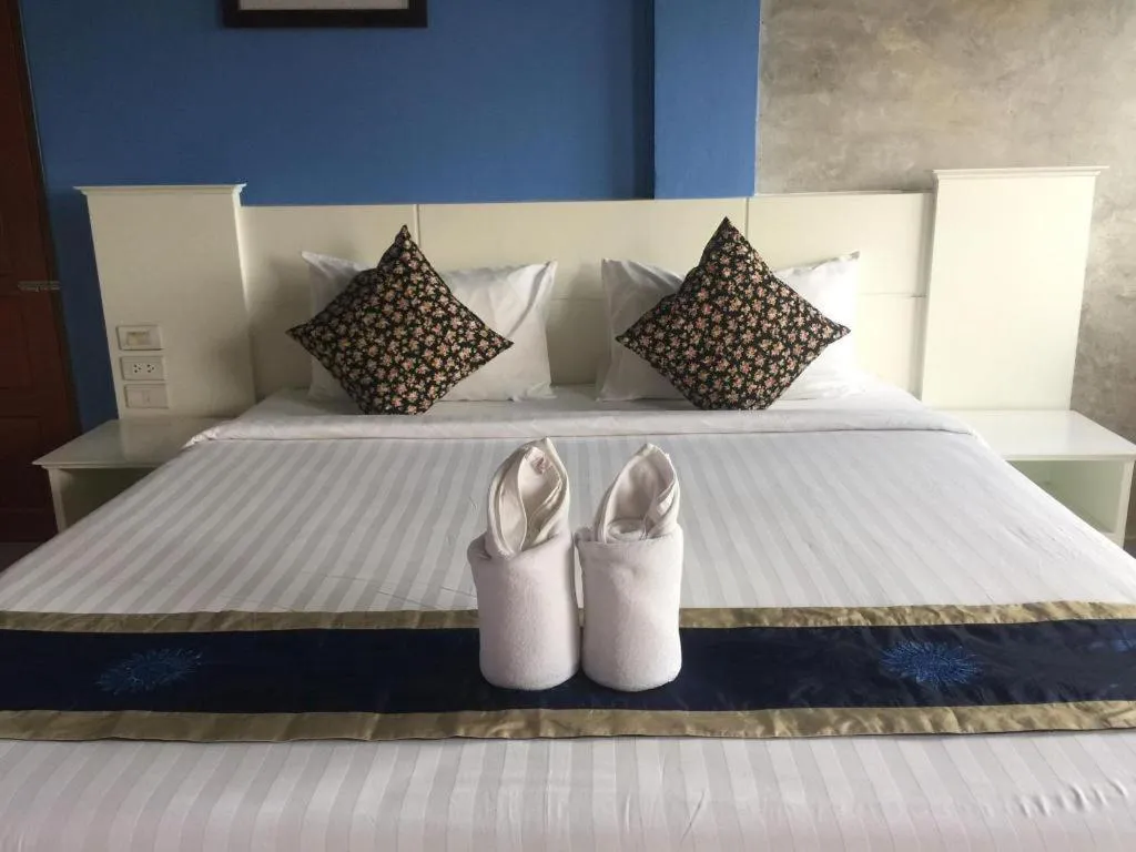 Bed in Waenpetch place Hotel