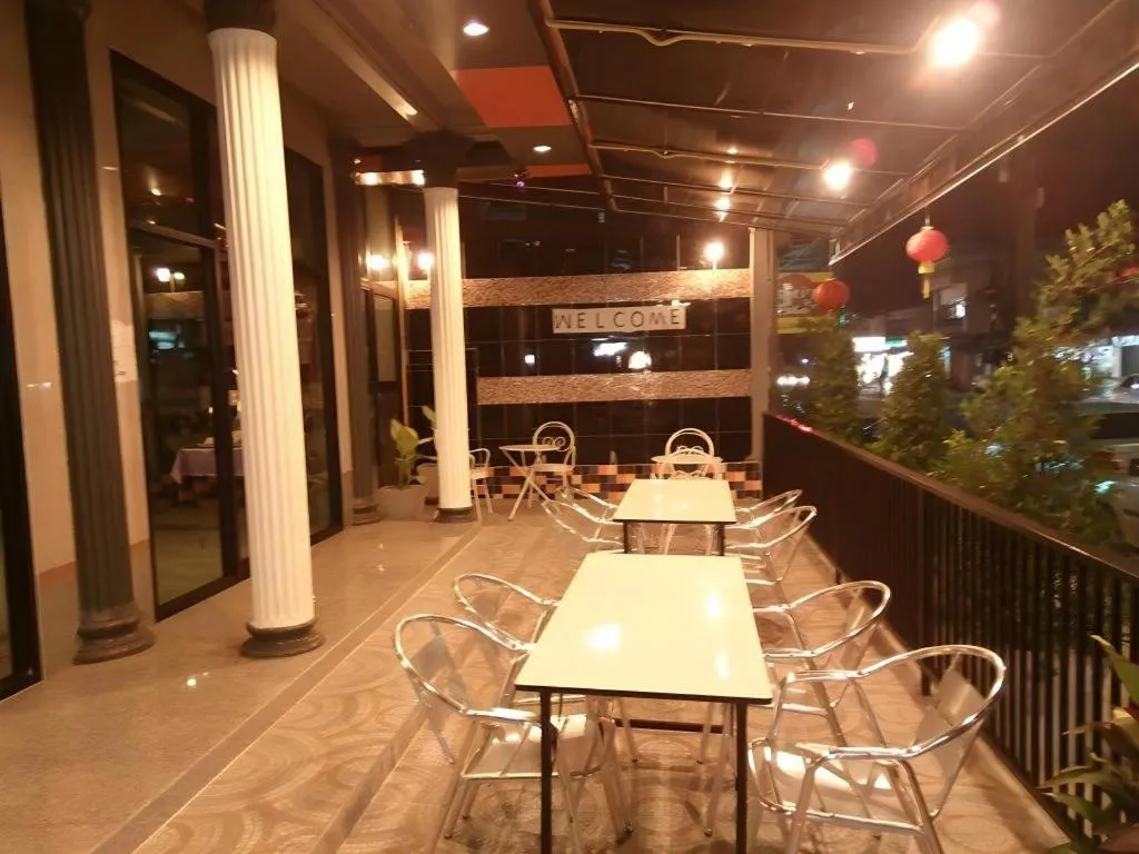 Waenpetch place Hotel