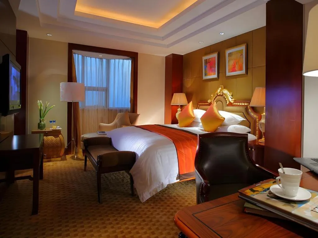 Bed in New Century Shaoxing Grand Hotel