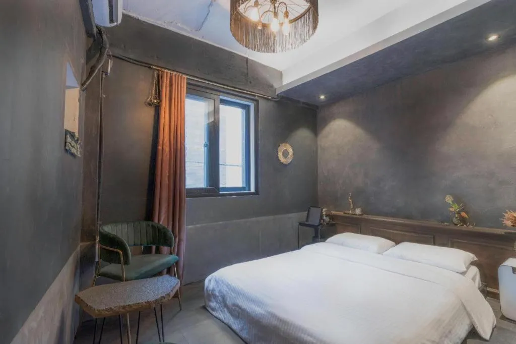 Bed in Hotel Elephant