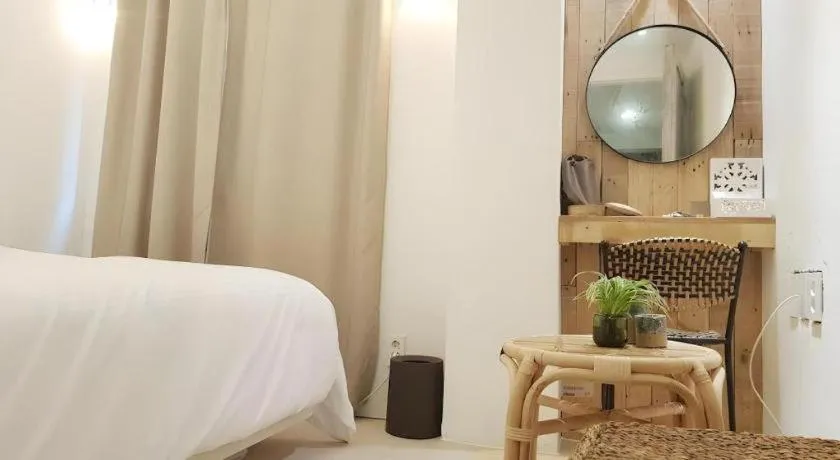 Bed in Hotel Elephant