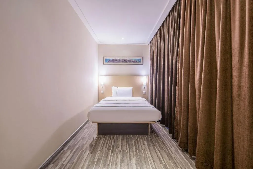 Bed in City Comfort Inn Liuzhou Diwang North Station