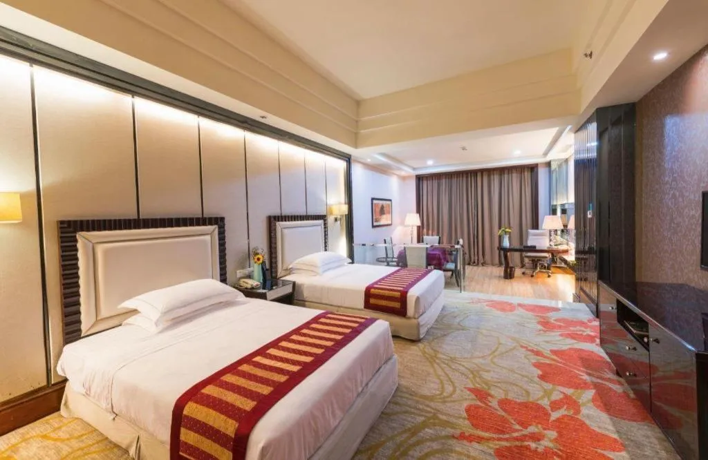 Bed in Country Garden Phoenix Hotel Jurong