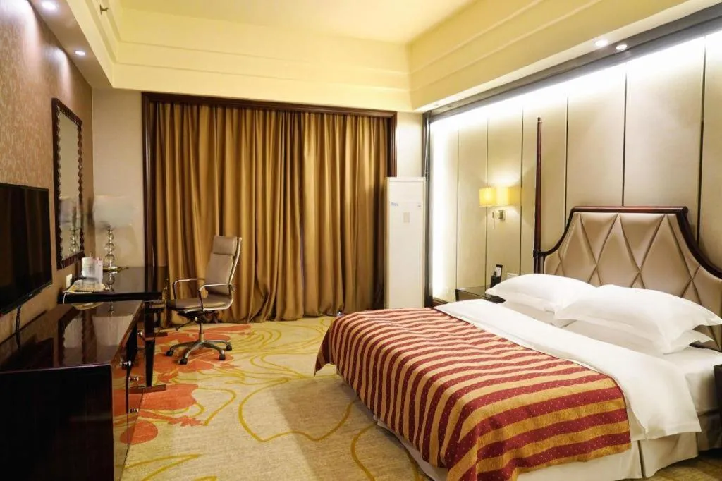 Bed in Country Garden Phoenix Hotel Jurong