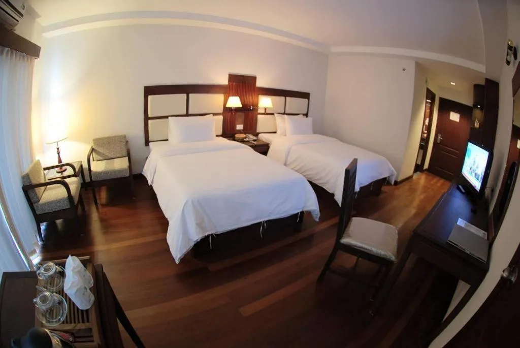 Bed in River City Hotel