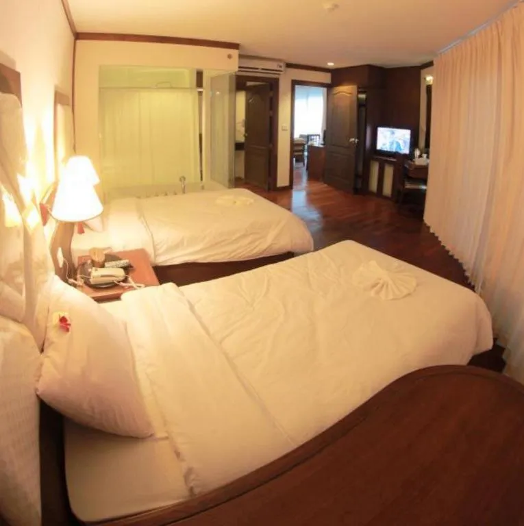 Bed in River City Hotel