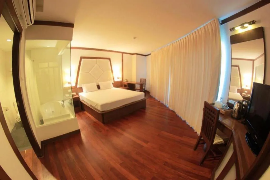 Bed in River City Hotel