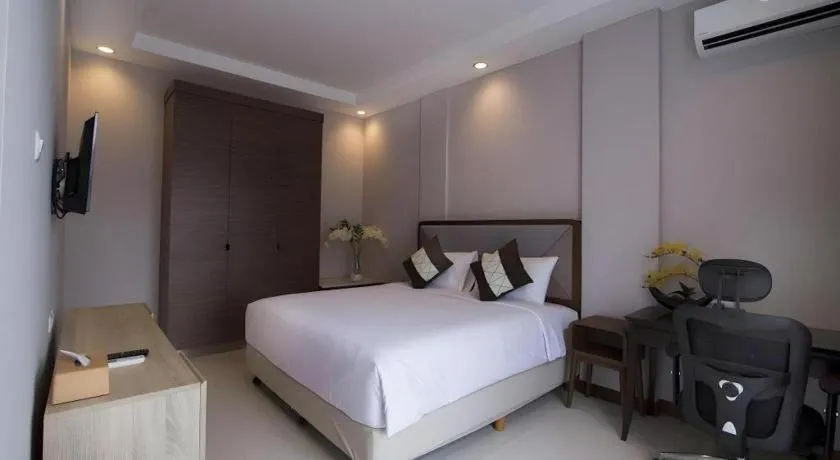 Bed in Sawana Suites