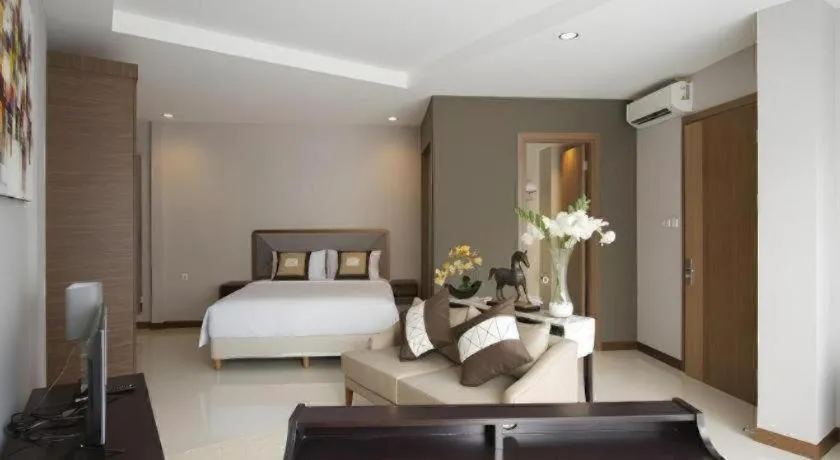 Bed in Sawana Suites