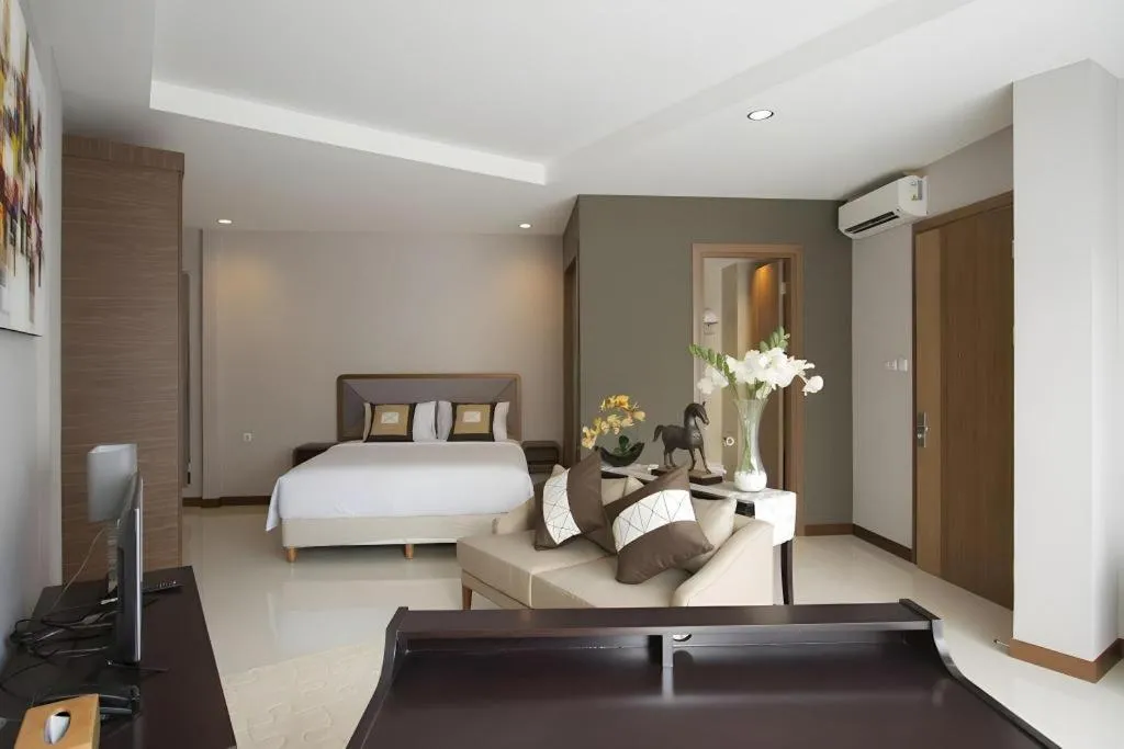 Bed in Sawana Suites