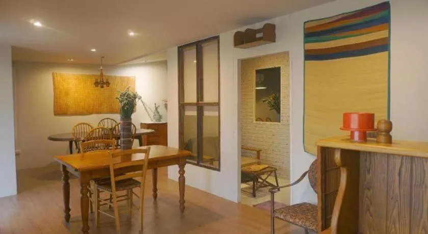 THE GOOSE HOUSE UBON