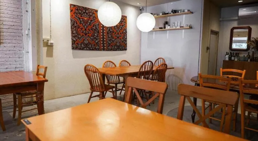 THE GOOSE HOUSE UBON