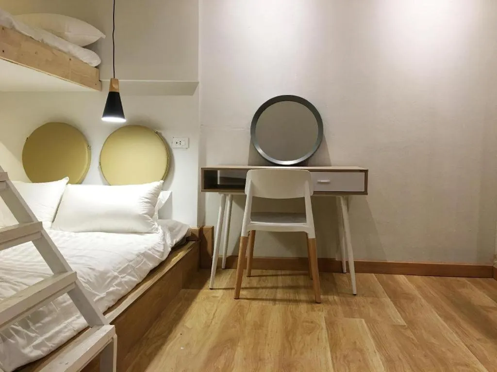 Bed in THE GOOSE HOUSE UBON