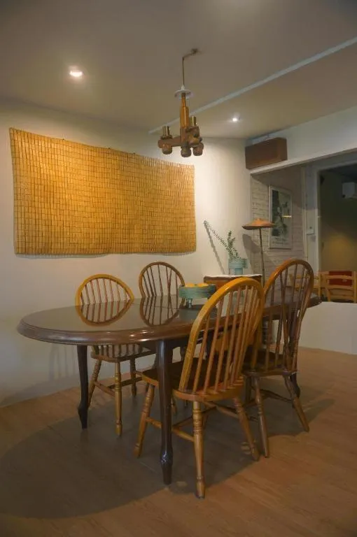 THE GOOSE HOUSE UBON