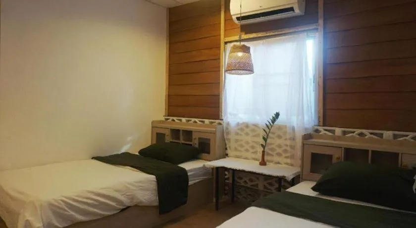 Bed in THE GOOSE HOUSE UBON