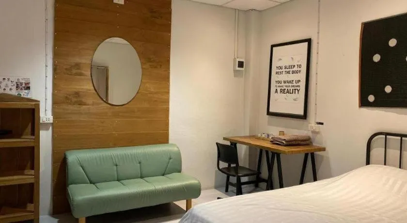 Bed in THE GOOSE HOUSE UBON