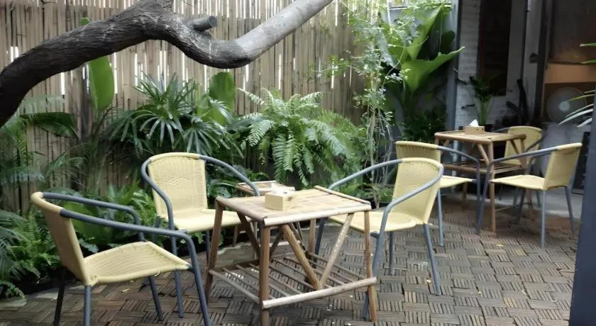 THE GOOSE HOUSE UBON