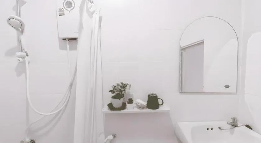 THE GOOSE HOUSE UBON