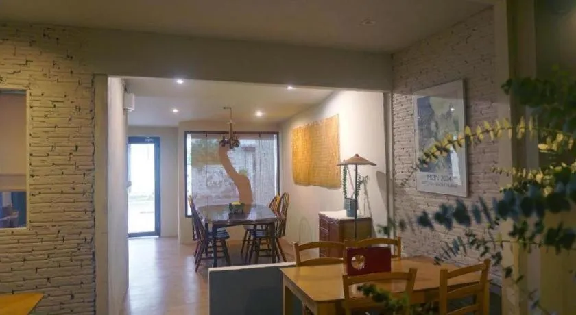 THE GOOSE HOUSE UBON