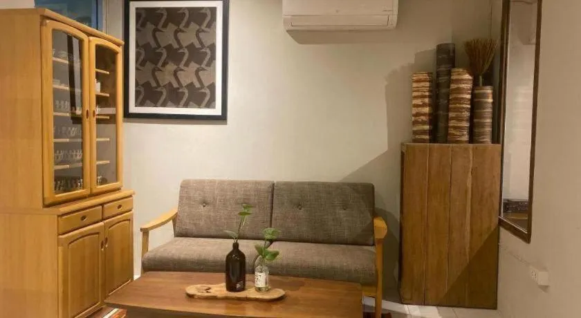 THE GOOSE HOUSE UBON