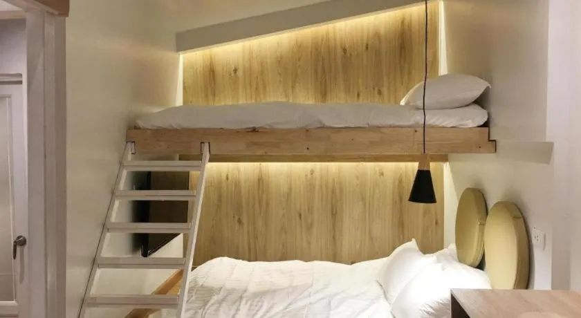 Bed in THE GOOSE HOUSE UBON