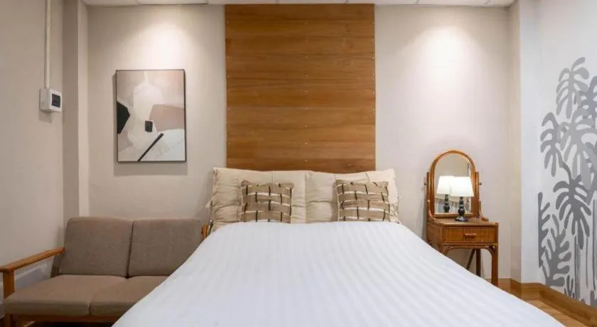 Bed in THE GOOSE HOUSE UBON