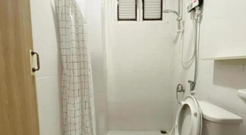 THE GOOSE HOUSE UBON